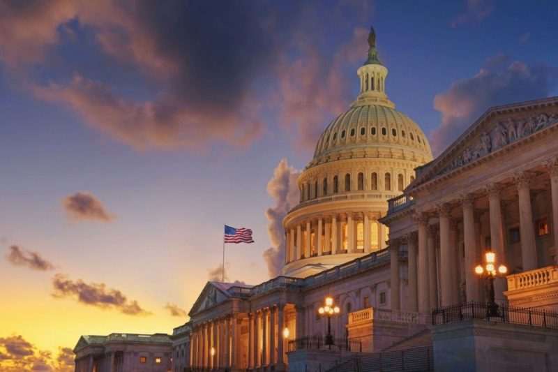 us-capitol-at-sunset-with-dramatic-clouds-and-illuminated-facade-nfH2U2-800×533-1