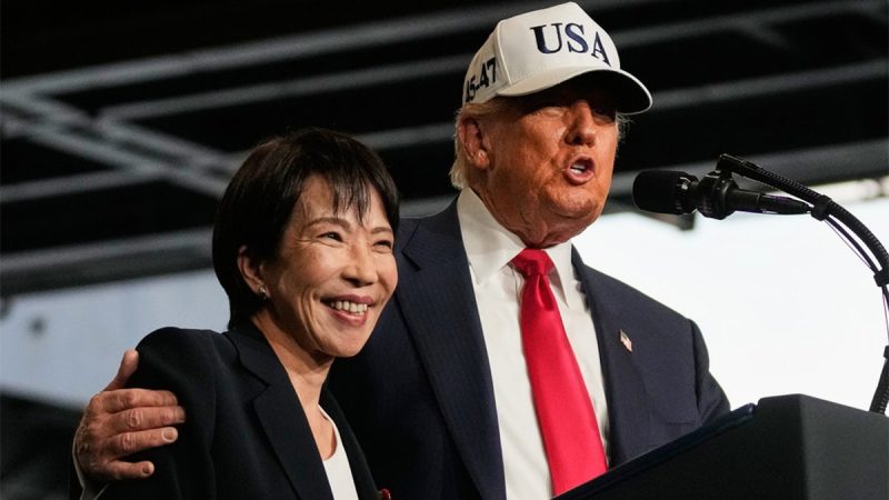 trump-japan-pm-sanae-takaichi-on-stage-800×450-1
